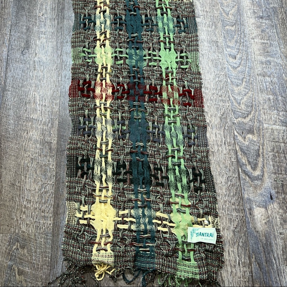 Suantrai of Ireland 100% Wool Scraf